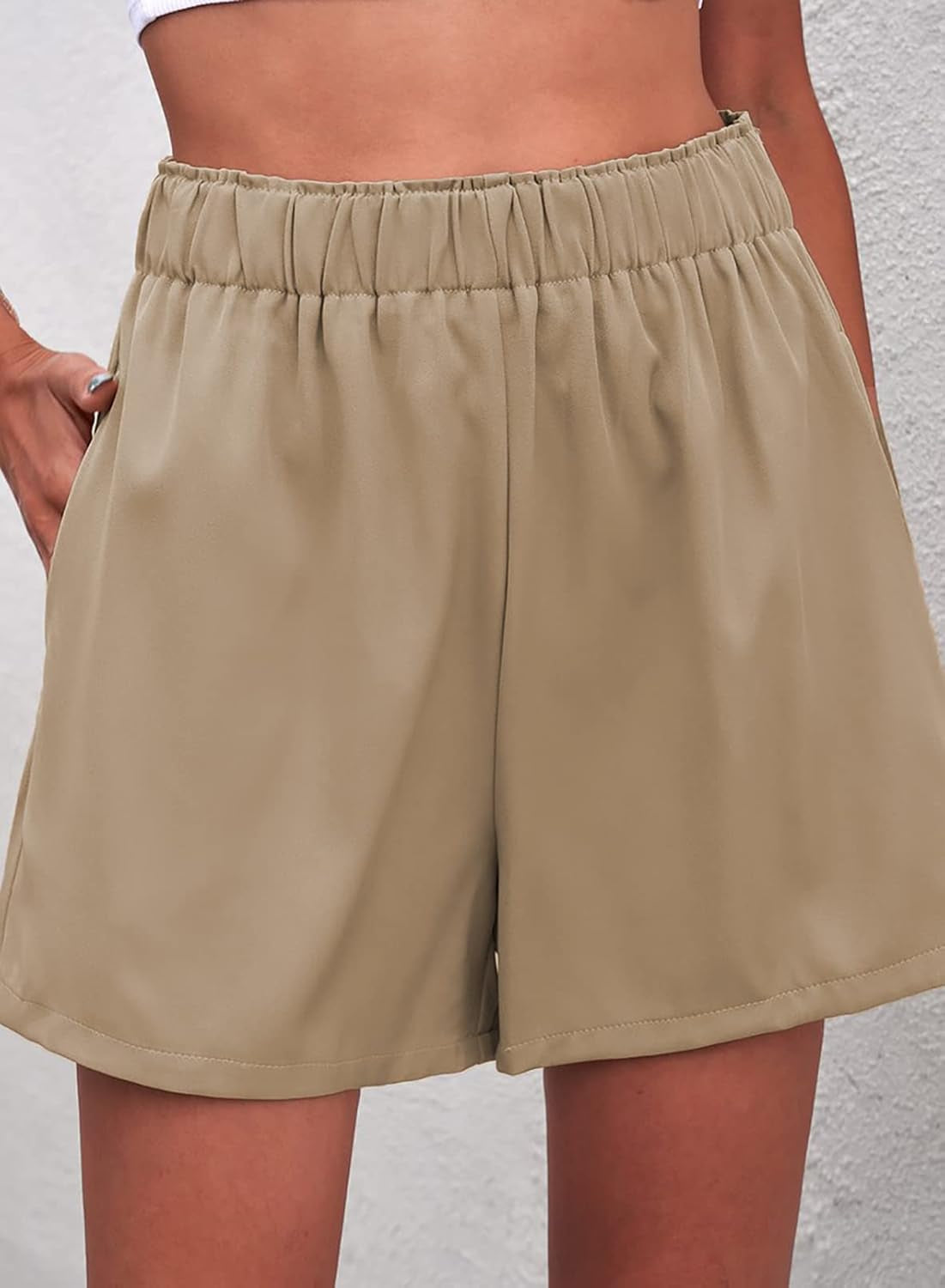 Elevate Your Wardrobe with Our Ladies' Comfy High Waist Shorts – Perfect Fit and Functional Style in Khaki